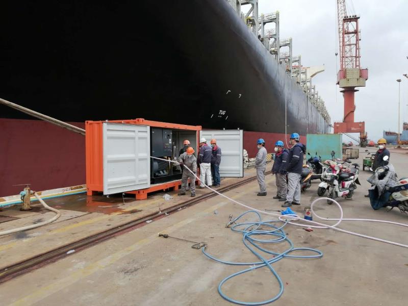 Application site of ultra high pressure rust removal equipment in a ship repair industry in Zhoushan, Zhejiang Province